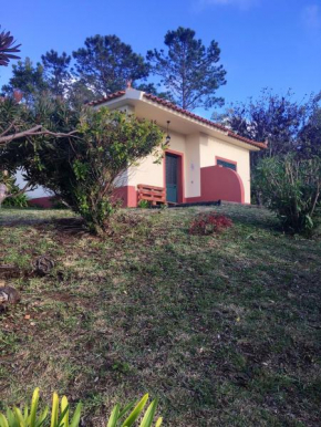 One bedroom house with sea view furnished garden and wifi at Ponta do pargo